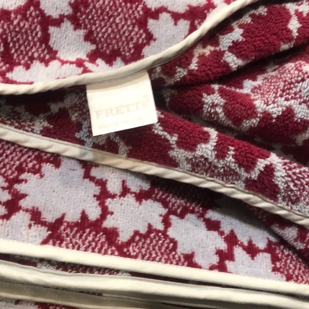 Vintage FRETTE bath towels